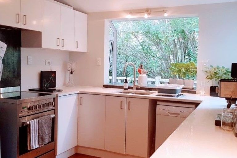 Photo of property in 1/18 Firth Road, Torbay, Auckland, 0630