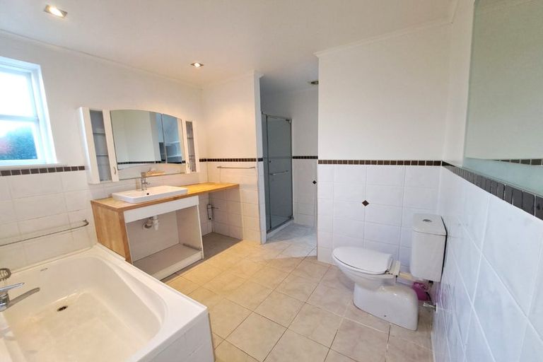 Photo of property in 26 Fordham Street, Beach Haven, Auckland, 0626