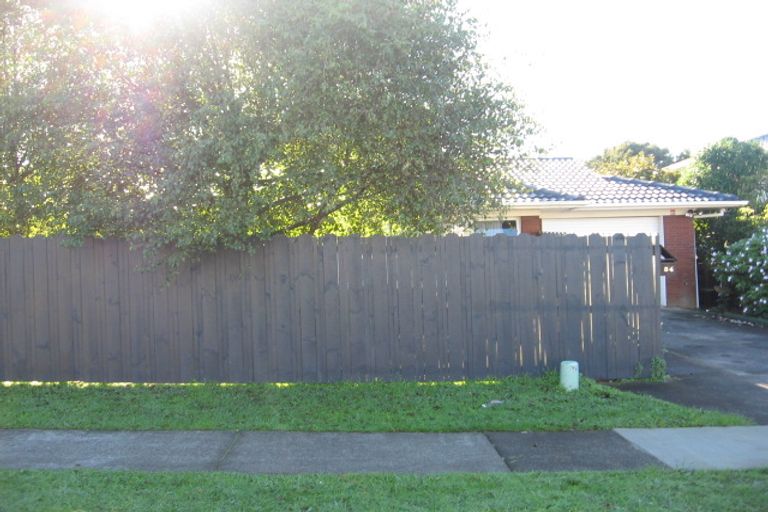Photo of property in 34 Cascades Road, Pakuranga Heights, Auckland, 2010