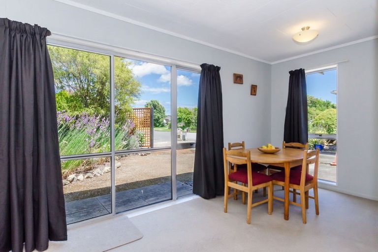 Photo of property in 11b Graham Grove, Waikanae, 5036