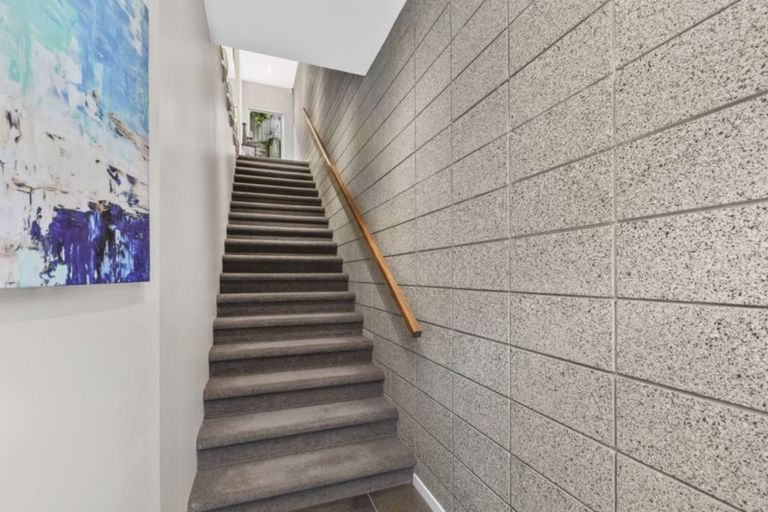 Photo of property in Wilk Heights, 2/8 Wilk Lane, Browns Bay, Auckland, 0630