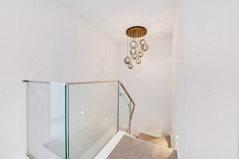 Photo of property in 8/60 Yeovil Road, Te Atatu Peninsula, Auckland, 0610