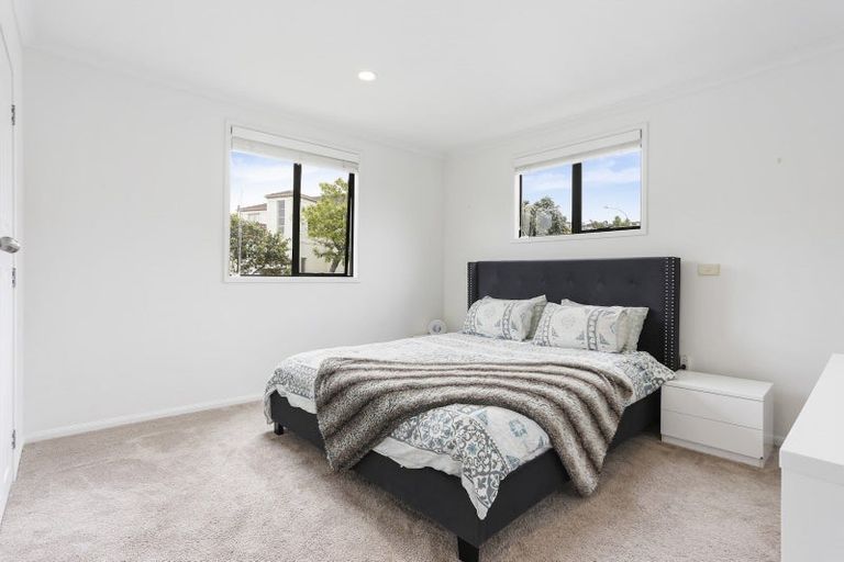 Photo of property in 18 Belle Verde Drive, Sunnynook, Auckland, 0630