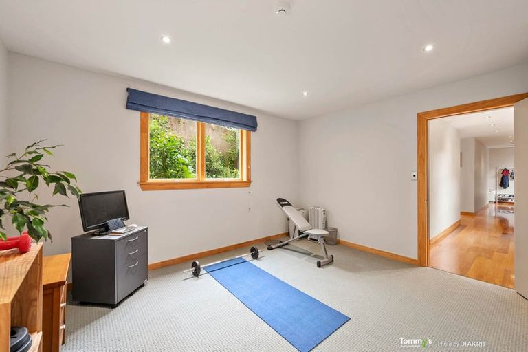 Photo of property in 16 Parliament Street, Thorndon, Wellington, 6011
