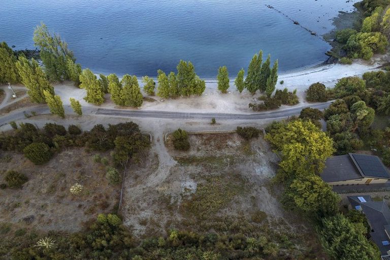 Photo of property in 335 Beacon Point Road, Wanaka, 9305