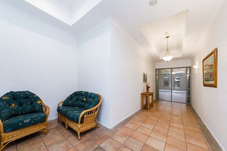 Photo of property in Maddison Apartments, 1/6f Queen Street, Palmerston North, 4410