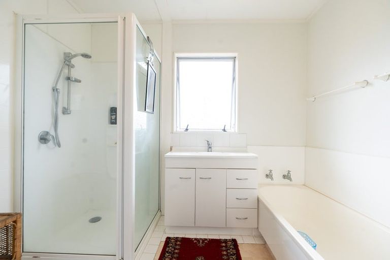 Photo of property in 9b Emma Place, Pukete, Hamilton, 3200