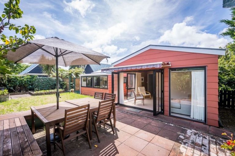 Photo of property in 55 Matatua Road, Raumati Beach, Paraparaumu, 5032