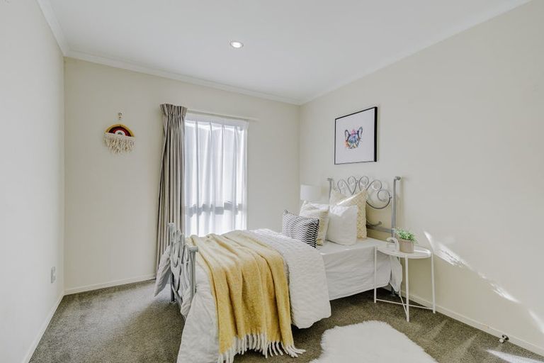 Photo of property in 15 Chadwick Place, Rototuna North, Hamilton, 3210