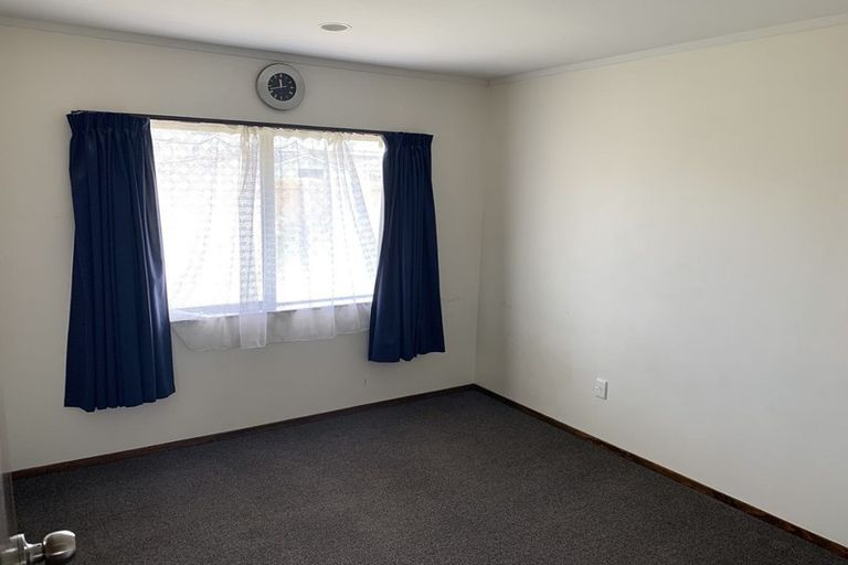 Photo of property in 92 Carrington Avenue, Silverdale, Hamilton, 3216