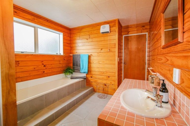 Photo of property in 20 Monowai Place, Aramoho, Whanganui, 4500