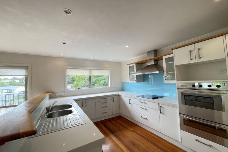 Photo of property in 4 Lynngate Place, Hillcrest, Auckland, 0627