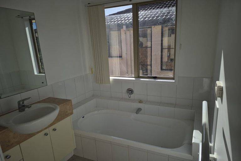 Photo of property in 17 Trimaran Drive, Gulf Harbour, Whangaparaoa, 0930