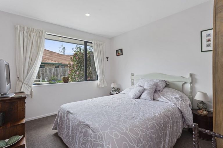 Photo of property in 38 Woodglen Drive, Woodend, 7610