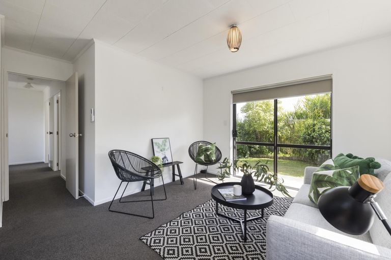 Photo of property in 19 Leander Place, Milson, Palmerston North, 4414