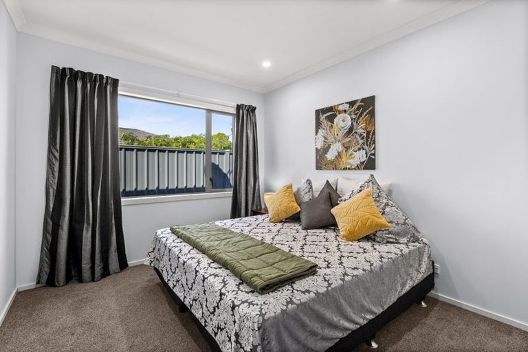 Photo of property in 37 Kapiti Drive, Poraiti, Napier, 4112