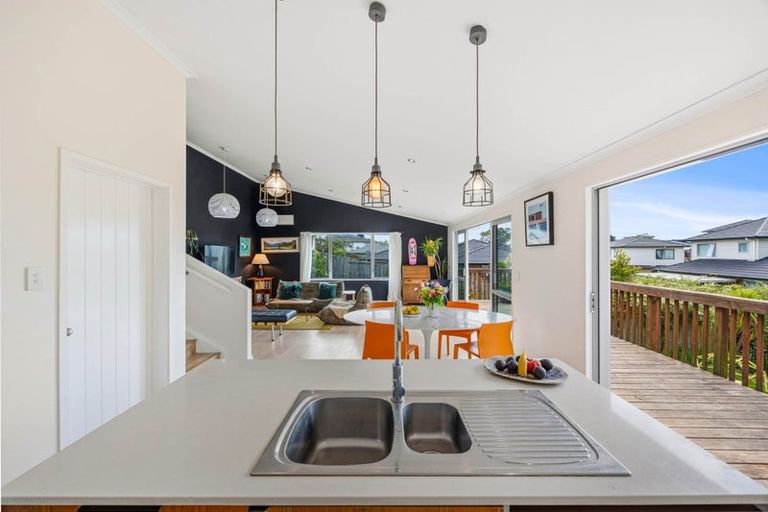 Photo of property in 60 Mili Way South, Ranui, Auckland, 0612