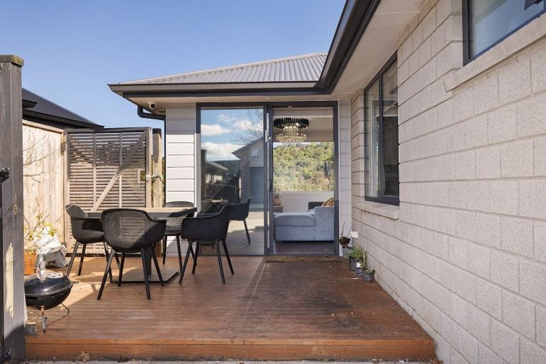 Photo of property in 2 Hauruia Way, Pyes Pa, Tauranga, 3112