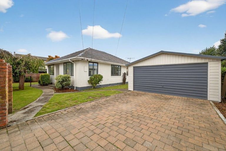 Photo of property in 88 Maidstone Road, Ilam, Christchurch, 8041