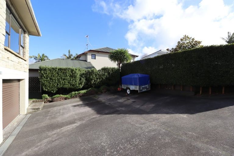 Photo of property in 55 Dignan Street, Point Chevalier, Auckland, 1022