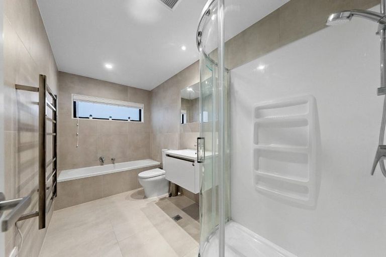 Photo of property in 2 Shortfin Place, Flat Bush, Auckland, 2019