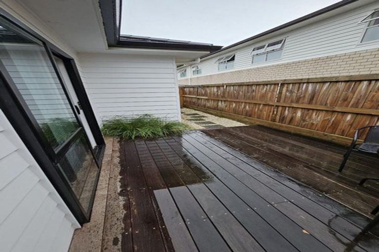 Photo of property in 2/33 May Street, Hamilton East, Hamilton, 3216