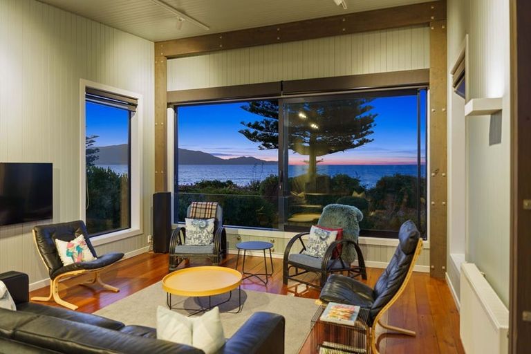 Photo of property in 7 Tutere Street, Waikanae Beach, Waikanae, 5036