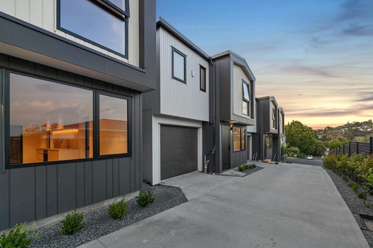 Photo of property in 9c O'donn Avenue, Beach Haven, Auckland, 0626