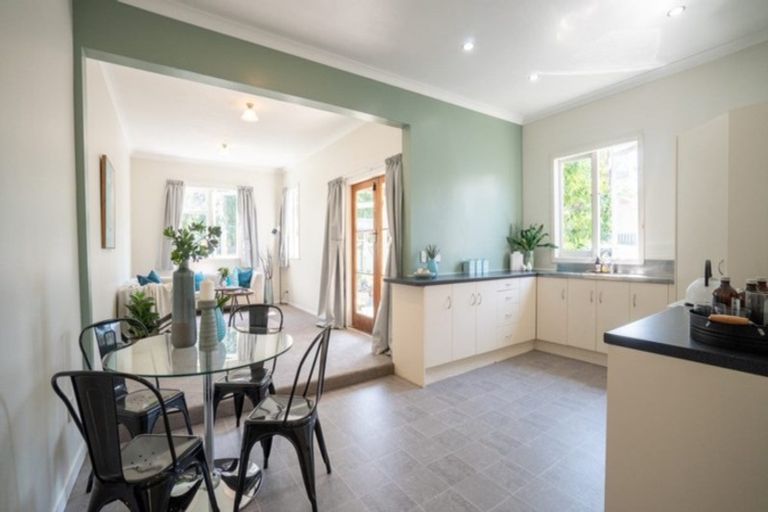 Photo of property in 32 Marne Street, Hokowhitu, Palmerston North, 4410