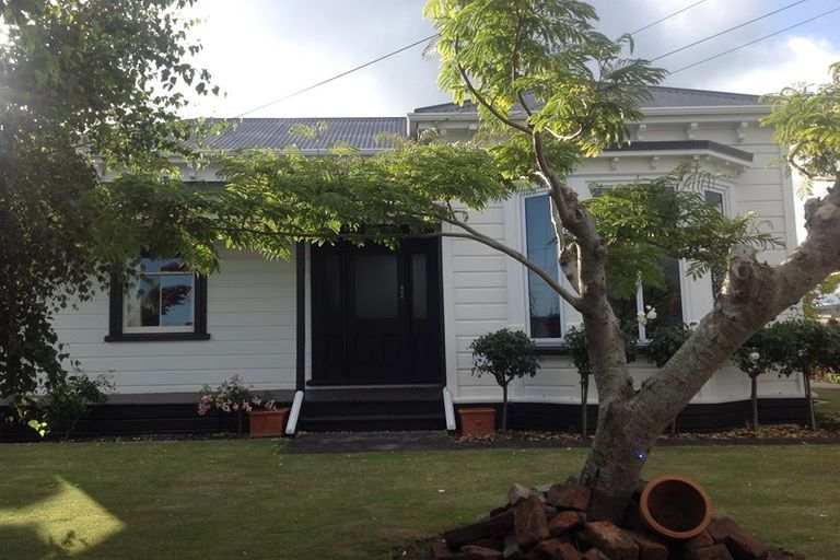 Photo of property in 9 Collins Street, Hawera, 4610