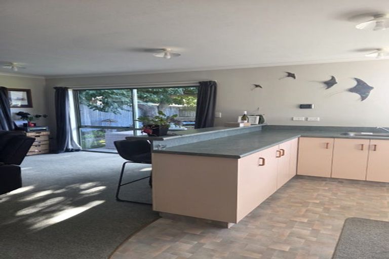 Photo of property in 2/75 Mclauchlan Street, Springlands, Blenheim, 7201