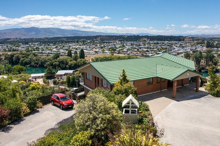 Photo of property in 10 View Road, Bridge Hill, Alexandra, 9320