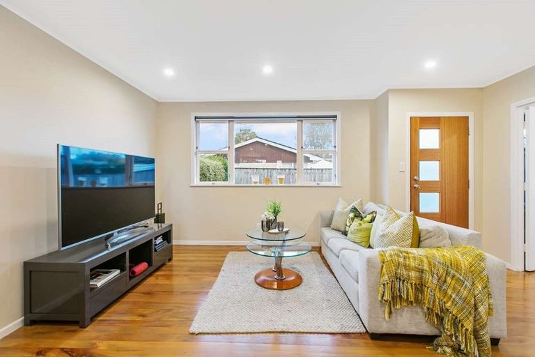 Photo of property in 2/59 Cardiff Road, Pakuranga, Auckland, 2010