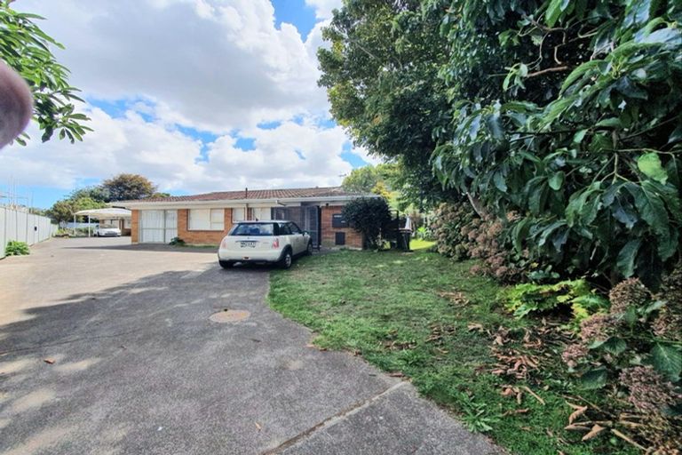 Photo of property in 42a Trentham Road, Papakura, 2110