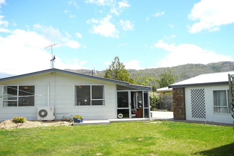 Photo of property in 52 Fache Street, Clyde, 9330