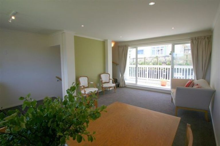 Photo of property in 3/57 Simla Crescent, Khandallah, Wellington, 6035