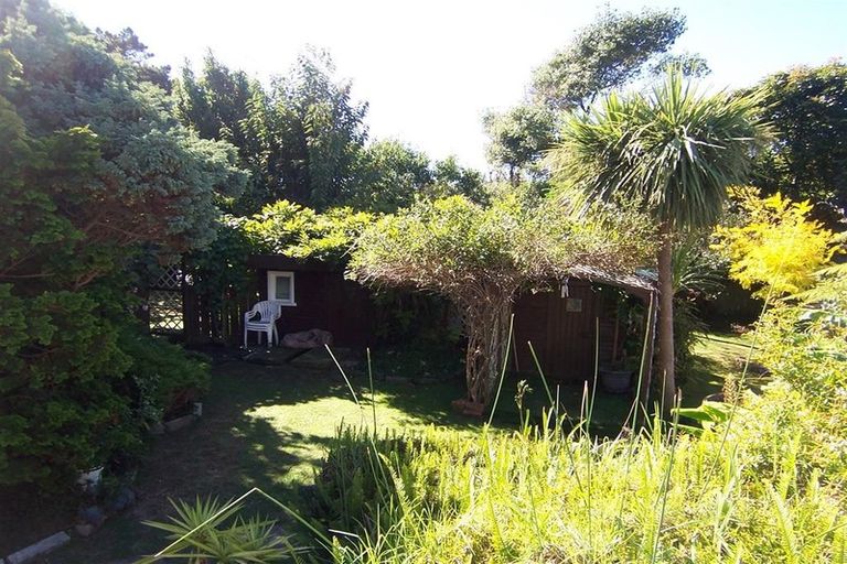 Photo of property in 13 Horomona Road, Paekakariki, 5034