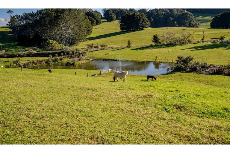 Photo of property in 576c Te Ahu Ahu Road, Waimate North, Kerikeri, 0293