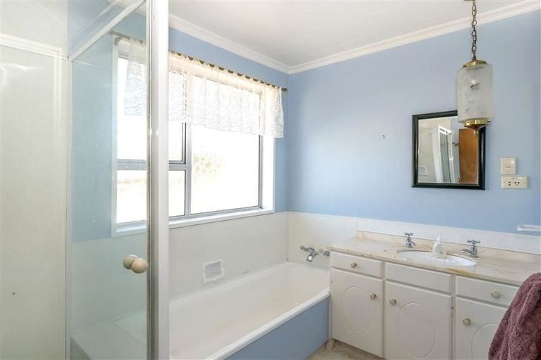 Photo of property in 2 Mountain View Road, Witherlea, Blenheim, 7201