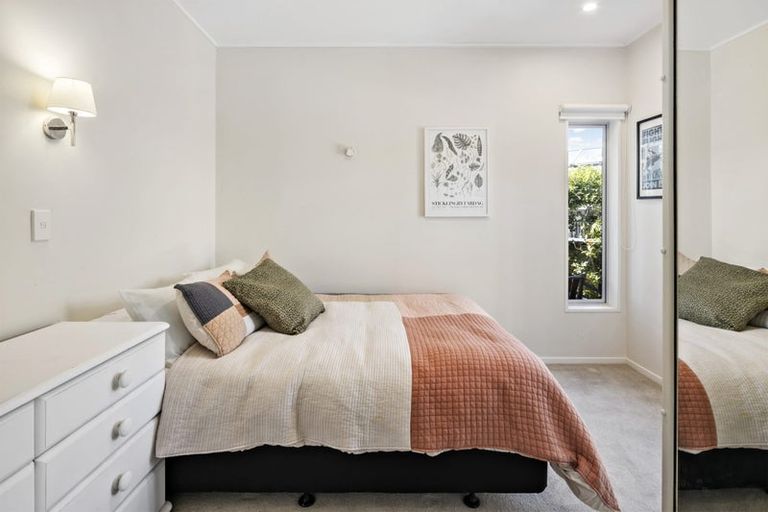 Photo of property in 2/23 Box Hill, Khandallah, Wellington, 6035