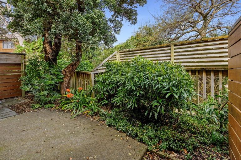 Photo of property in 29e Wai-iti Crescent, Woburn, Lower Hutt, 5010