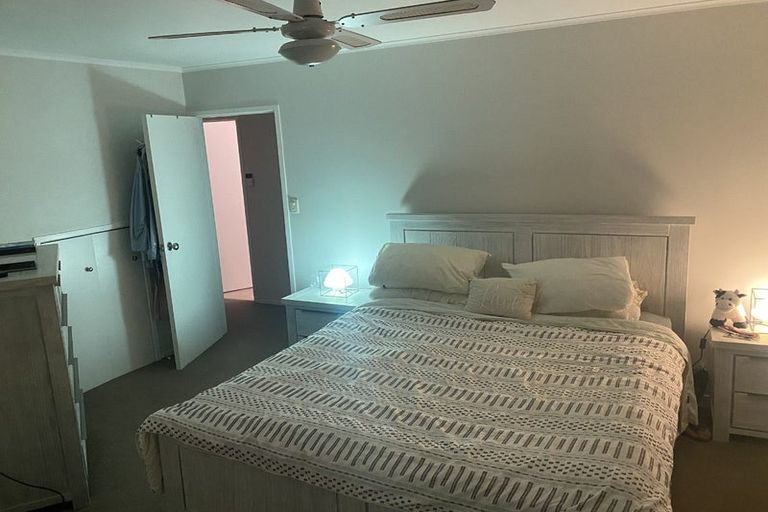 Photo of property in 14 Britannia Place, Half Moon Bay, Auckland, 2012