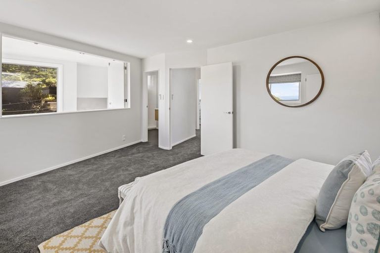 Photo of property in 75 Houghton Bay Road, Houghton Bay, Wellington, 6023