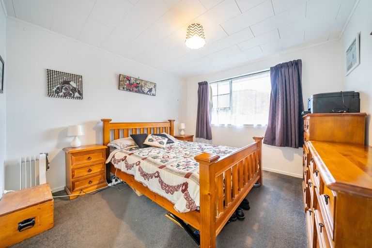 Photo of property in 15a Amber Grove, Birchville, Upper Hutt, 5018