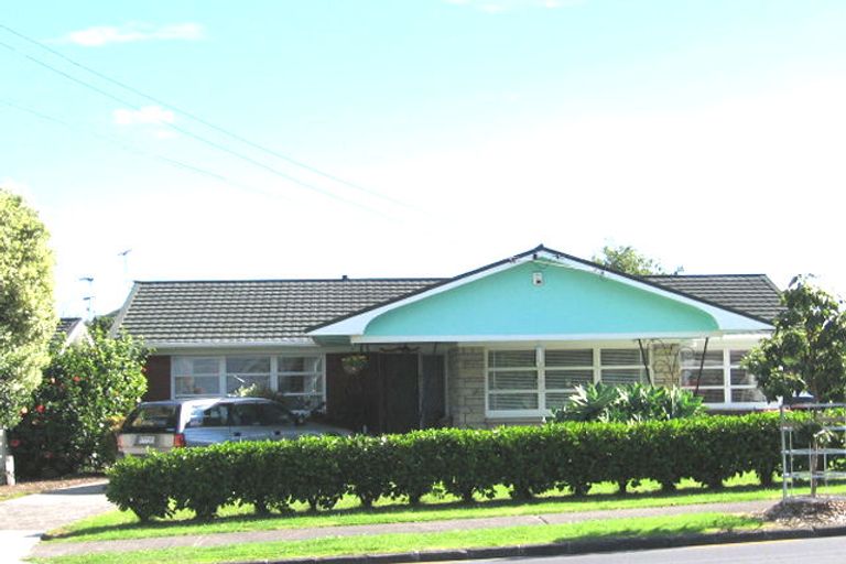 Photo of property in 229 Bucklands Beach Road, Bucklands Beach, Auckland, 2012