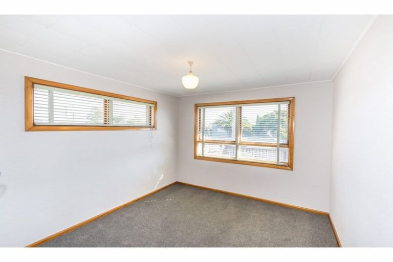 Photo of property in 32 Bournemouth Crescent, Aranui, Christchurch, 8061