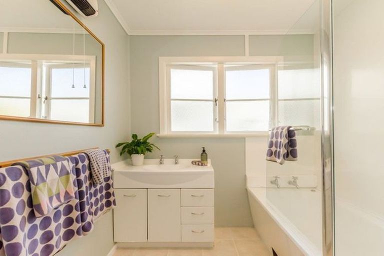 Photo of property in 40 Parata Street, Waikanae, 5036