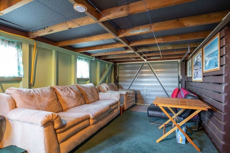 Photo of property in 27 Fraser Street, Clyde, 9330