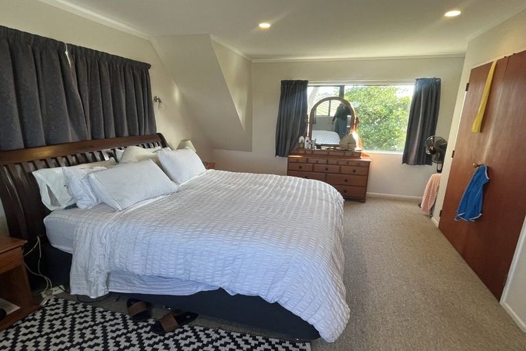 Photo of property in 48 Lakeside Drive, Orewa, 0931