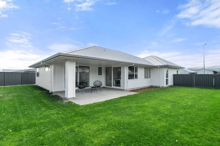 Photo of property in 23 Hereford Drive, Carterton, 5713